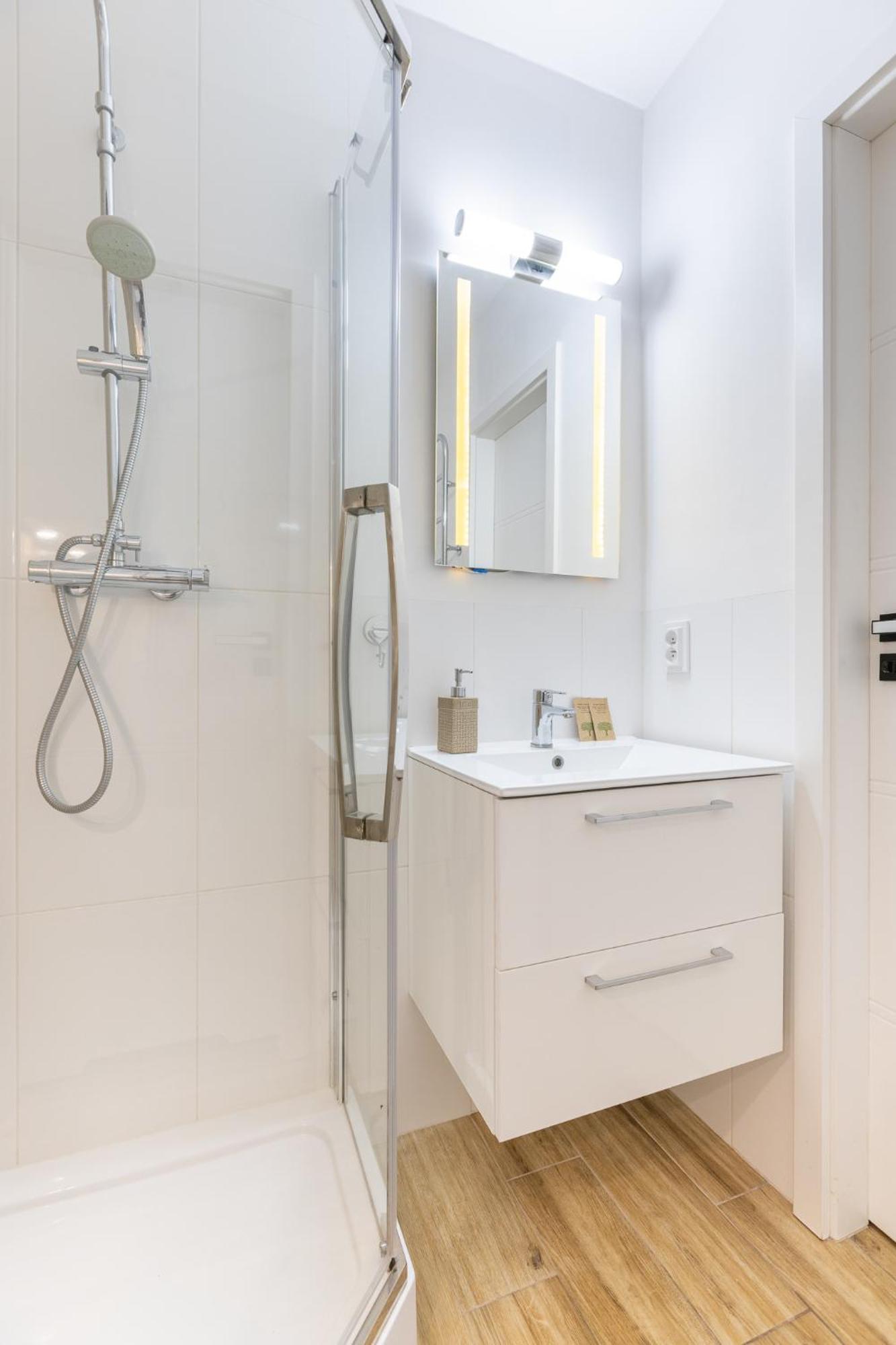 Superapart Konstancinska 3b Appartement
